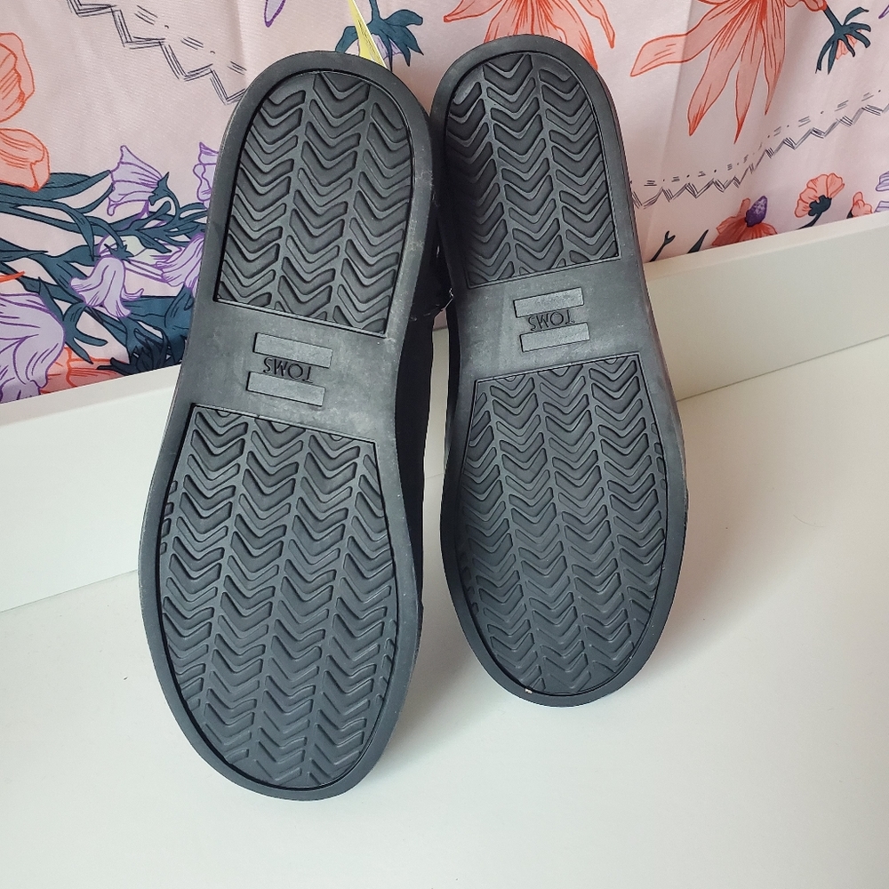 TOMS Alpine Booties - Picture 4 of 6
